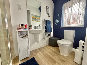 Photo 16- click for photo gallery